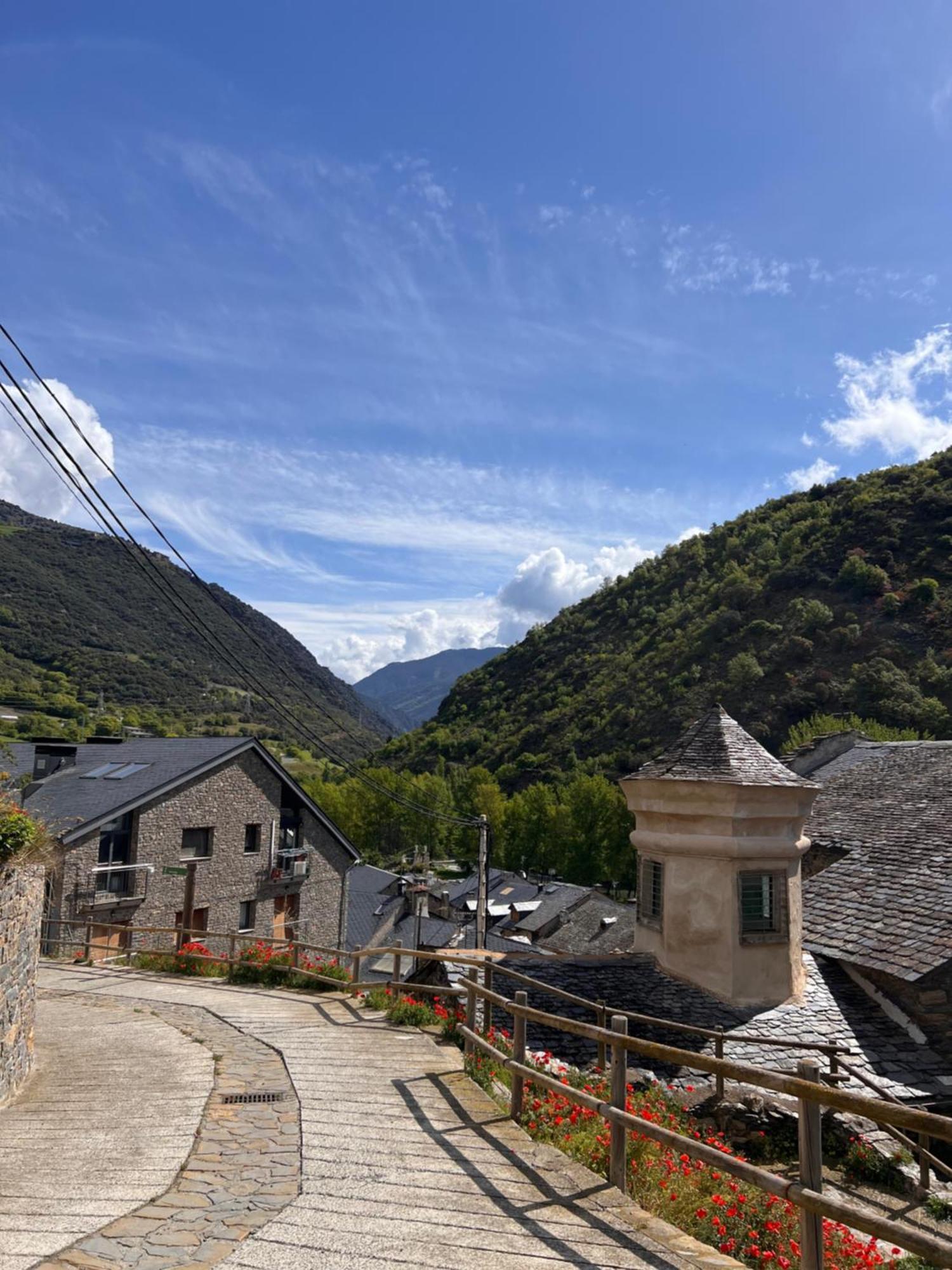 Duplex Can Marc - L'Amfitriona Rialp Exterior photo